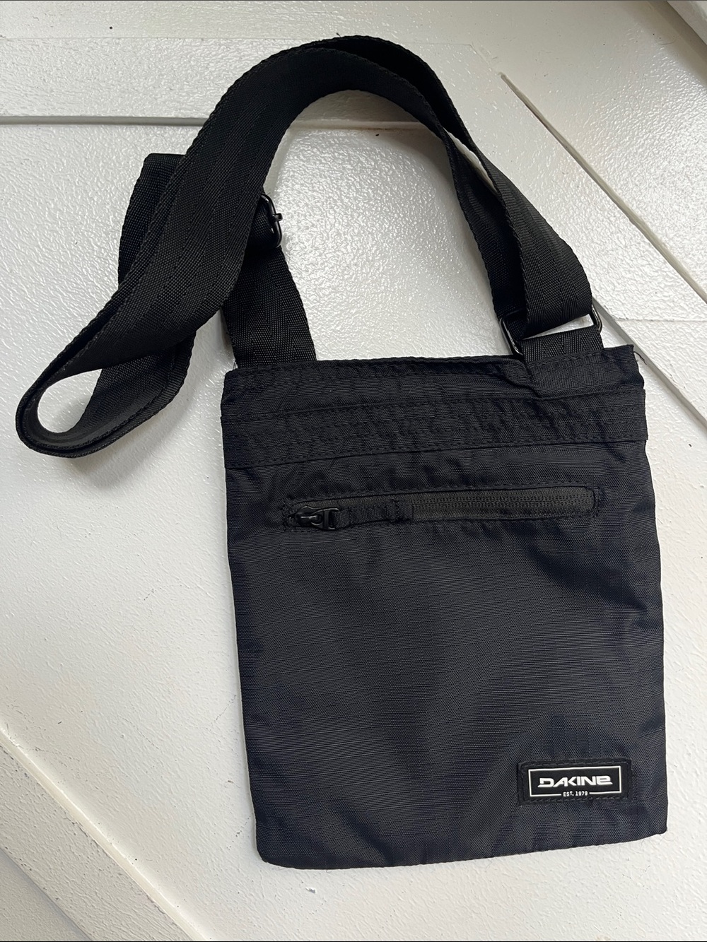 📸 Dakine • Jive Black Ripstop Crossbody Day Pack / Travel Bag • OS